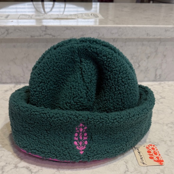 Free People Accessories - Free People, Cozy Green Beanie with Pink flower, Brand New